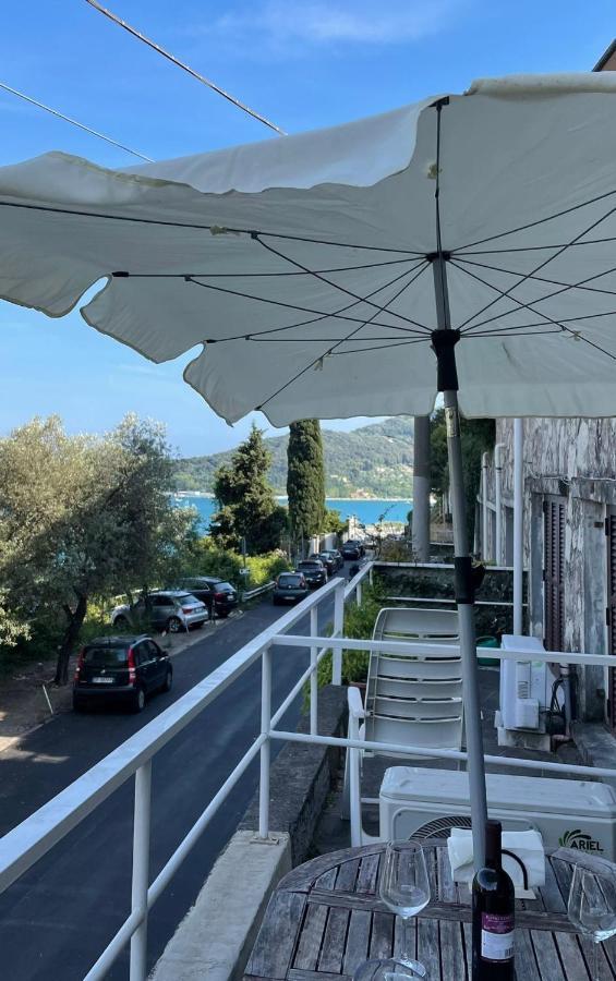Ferienwohnung Monolocale Baia Dei Delfini Porto Venere Exterior foto